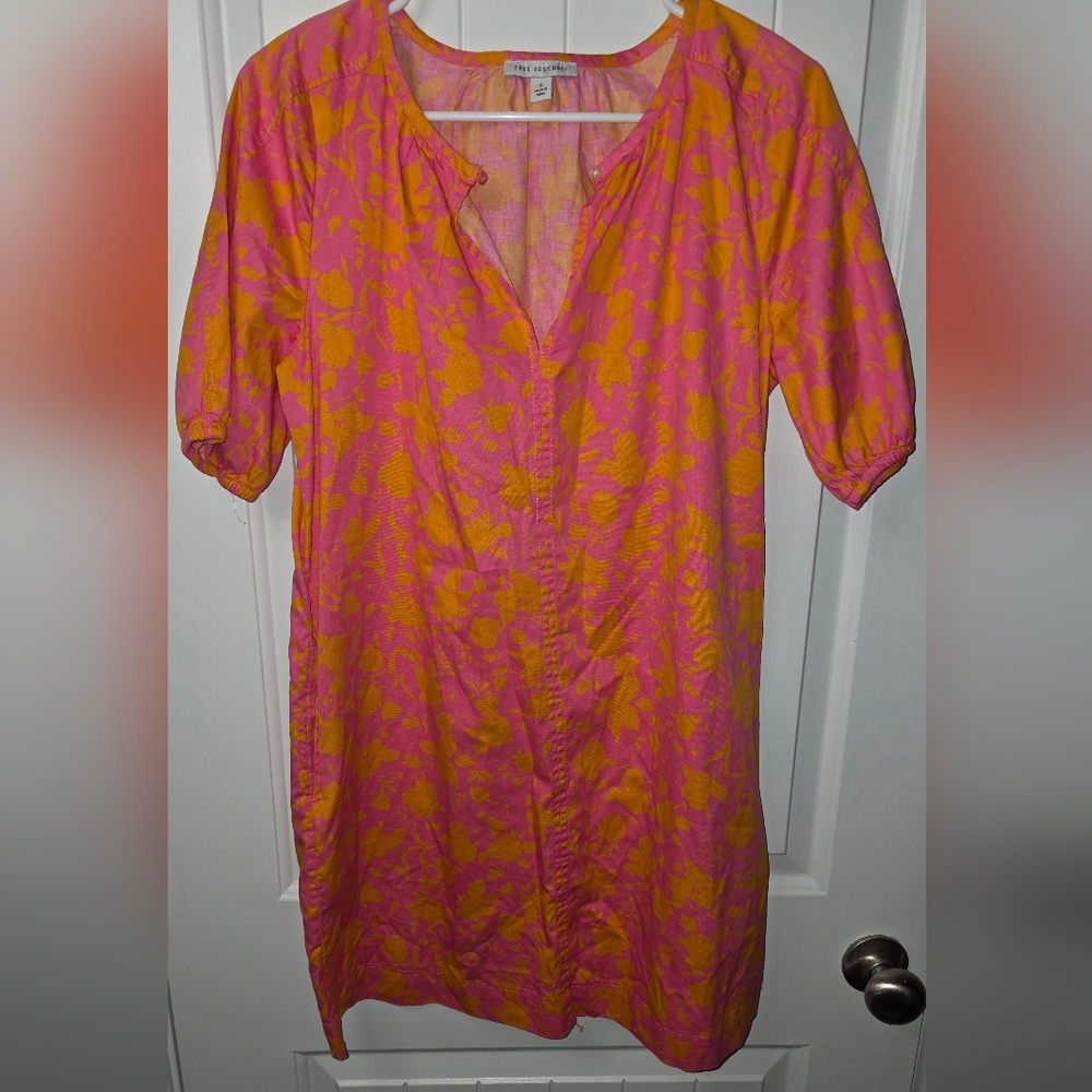 Free Assembly Vibrant Pink and Orange Floral Short Sleeve Cotton Dress Small